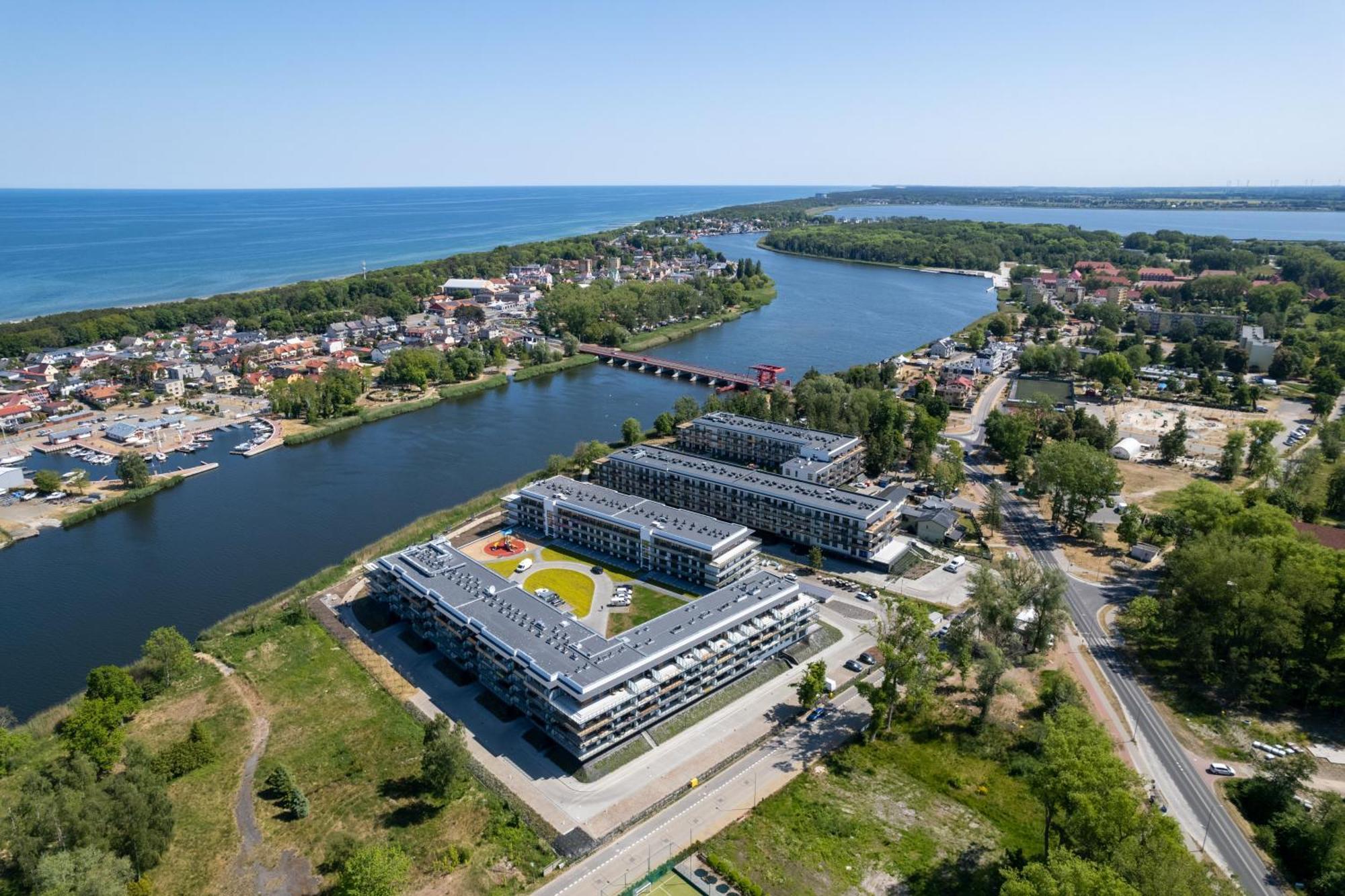 Wellness & Spa Resort Dziwnow Riverfront Apartments With Parking By Noclegi Renters Esterno foto