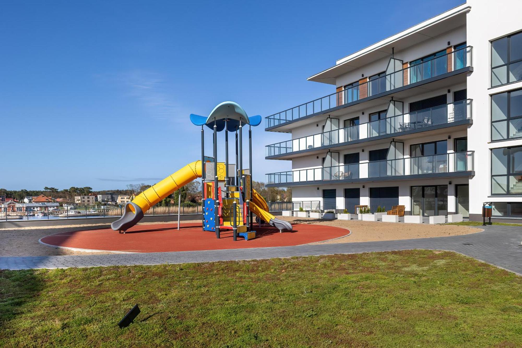 Wellness & Spa Resort Dziwnow Riverfront Apartments With Parking By Noclegi Renters Esterno foto
