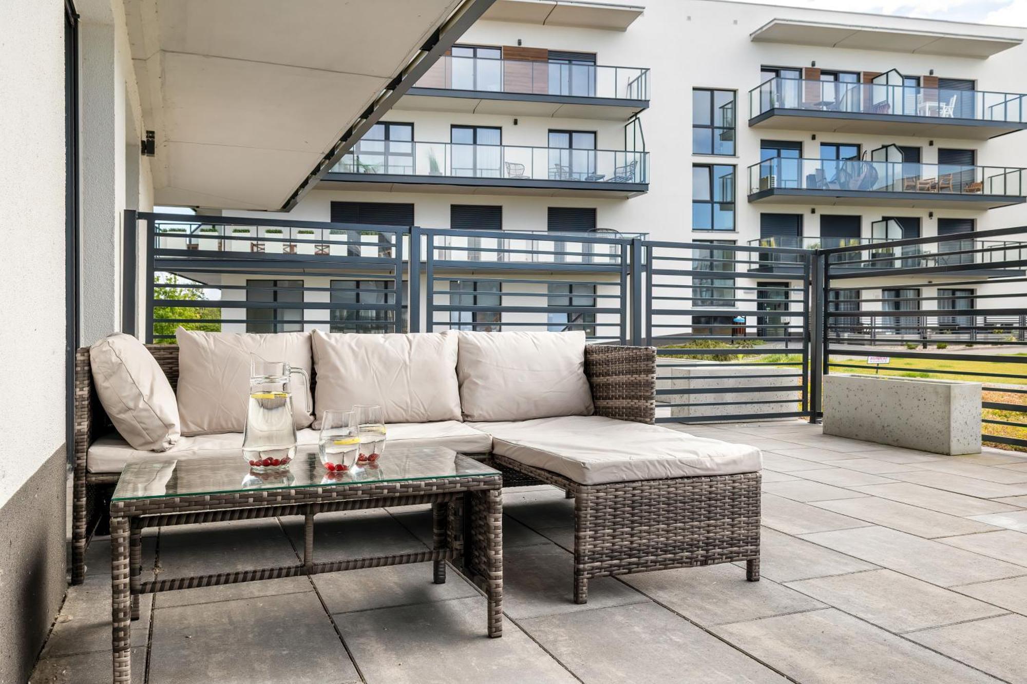 Wellness & Spa Resort Dziwnow Riverfront Apartments With Parking By Noclegi Renters Esterno foto